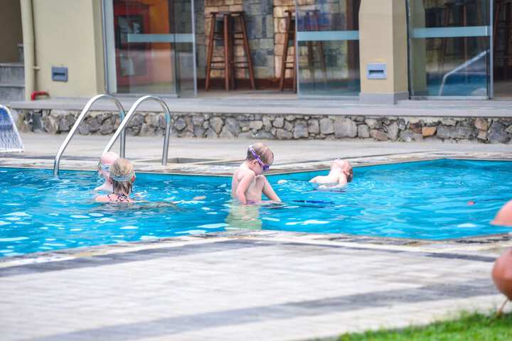 Pool Hotel