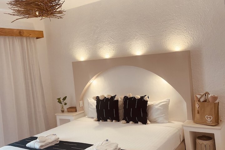 Room 10 of 81