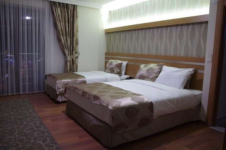 Room 12 of 22