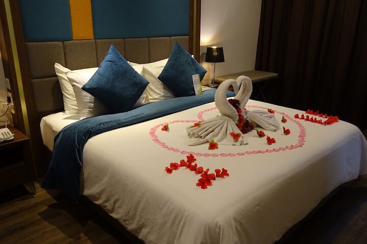 Room 12 of 22