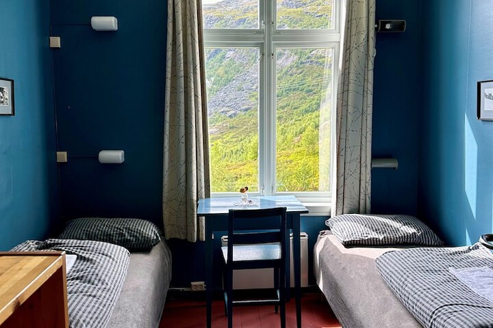 Room 15 of 39