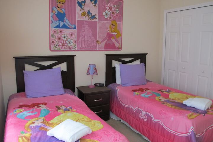 Room 10 of 47