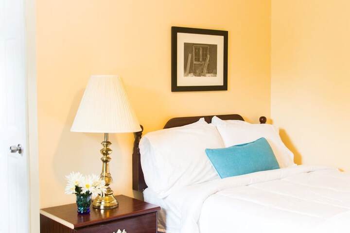 Standard Double Bed (23 of 36)