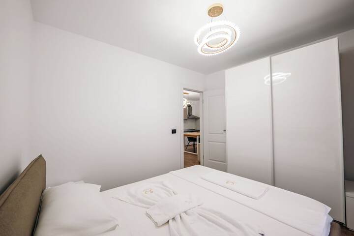 Room 57 of 124