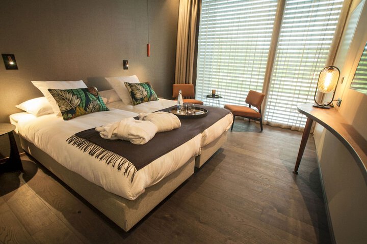 Room 4 of 45