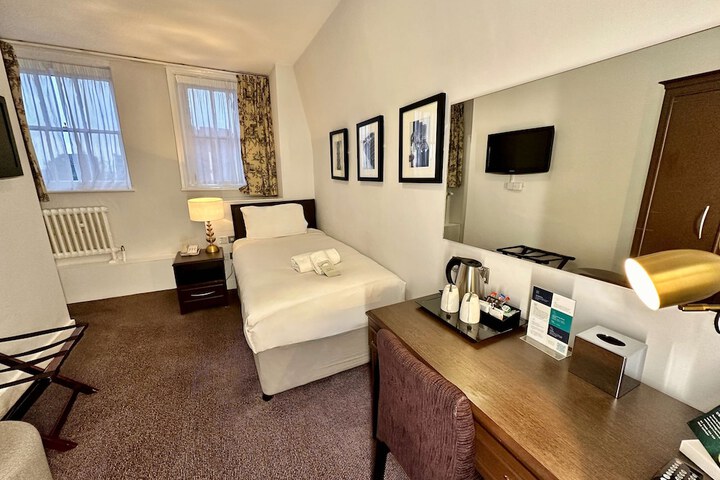 Room 21 of 63