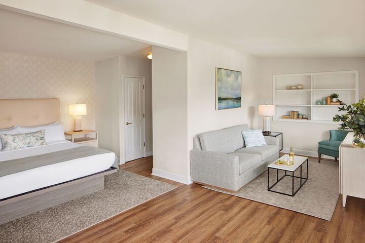 Room 9 of 23