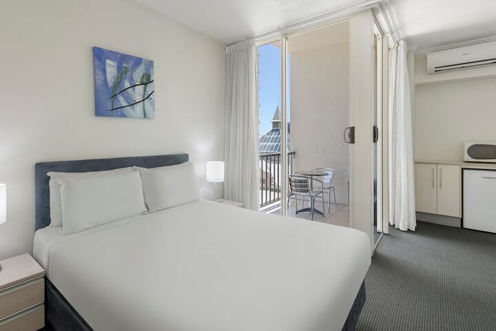 Room 14 of 52