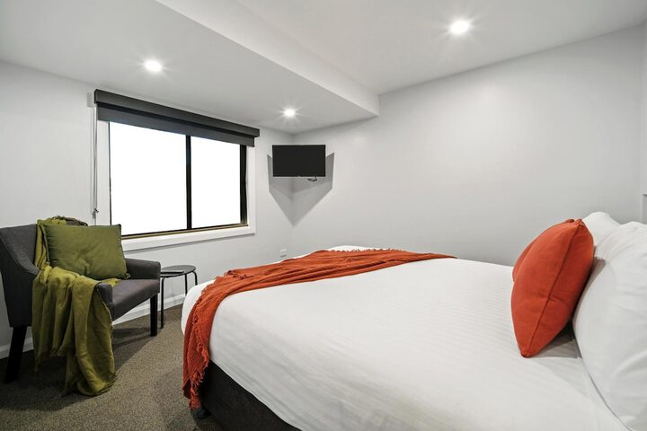 Room 13 of 65