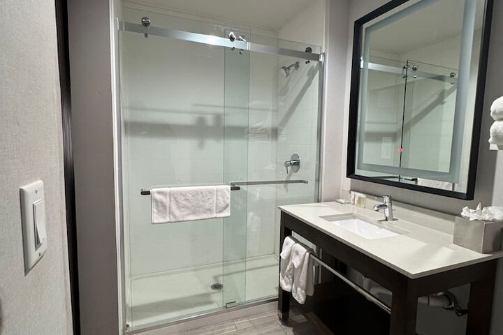 Room 15 of 22