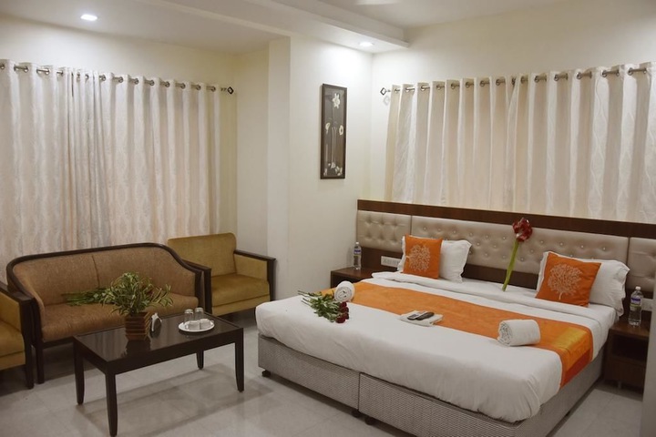 Room 6 of 23