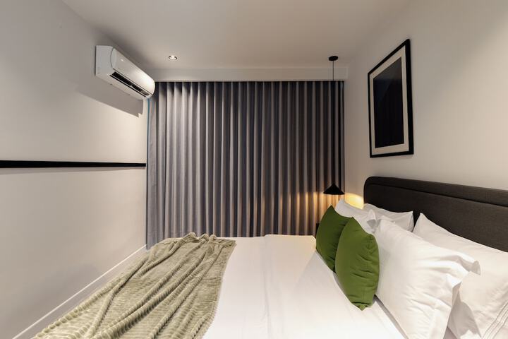 Room 35 of 199