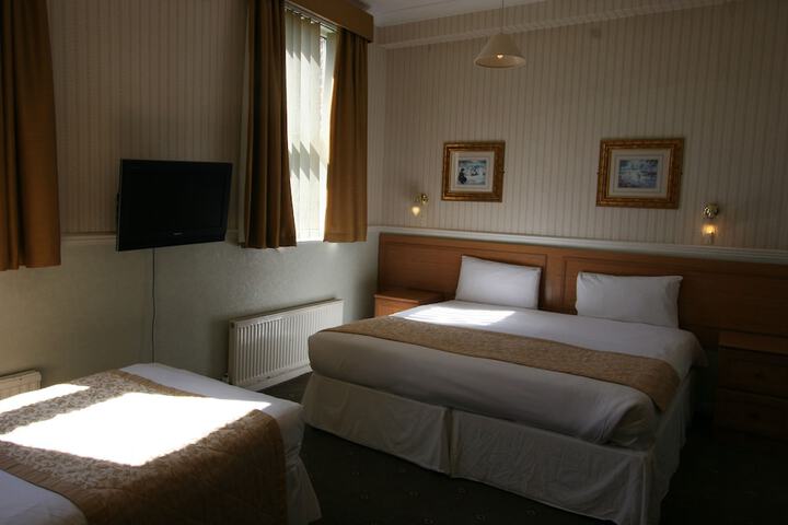 Room 12 of 52