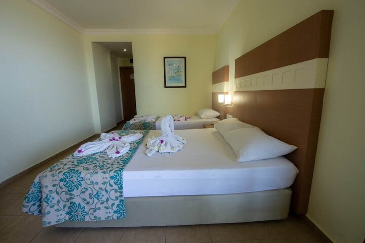 Room 2 of 15