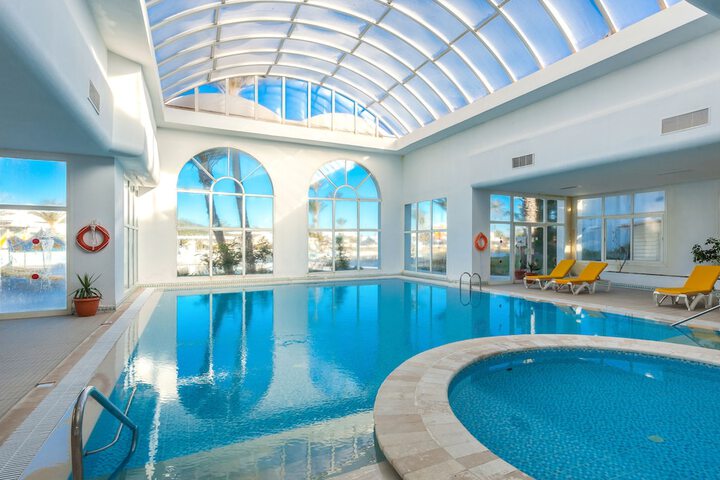 Pool 31 of 81