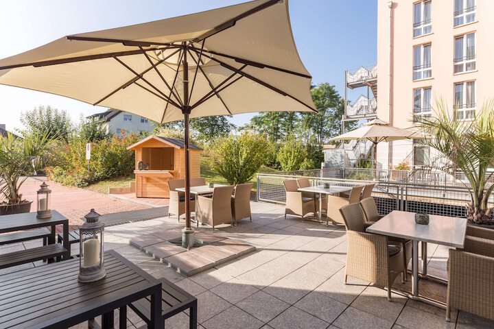 Terrace/Patio 32 of 36
