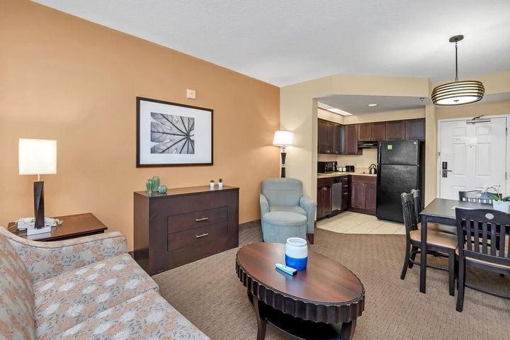 Room 5 of 19