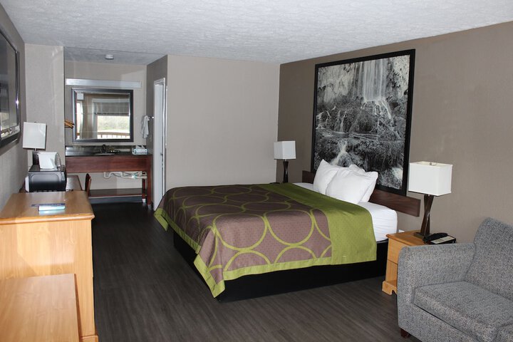 Room 26 of 72