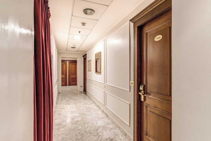 Hotel 75 of 76