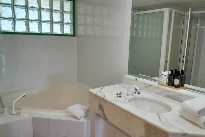 Room 124 of 158