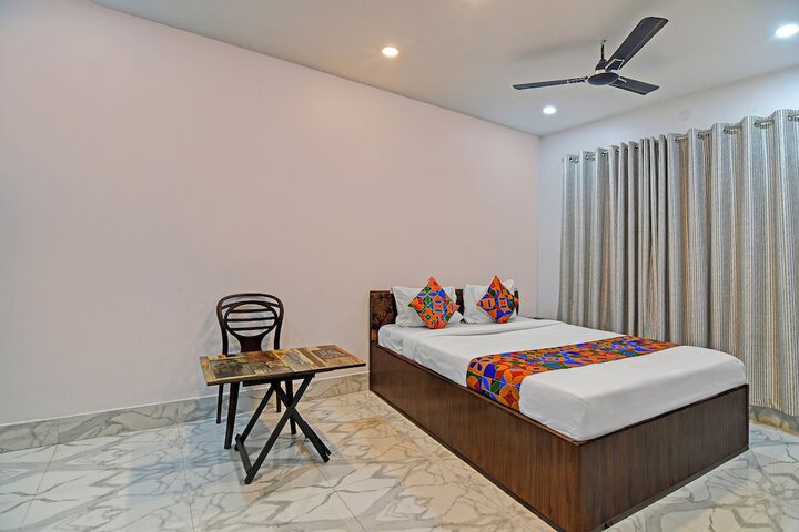 Room 17 of 26
