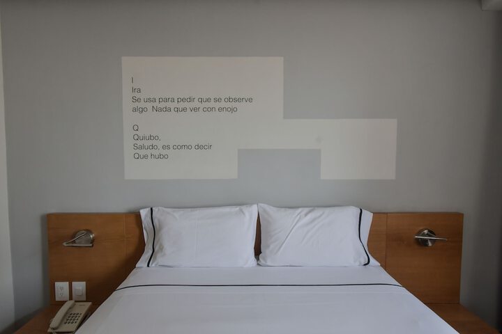 Room 21 of 66