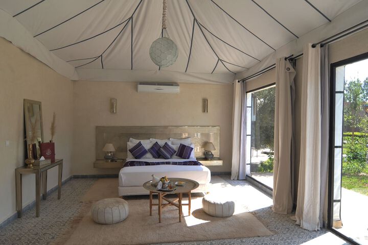 Room 3 of 27