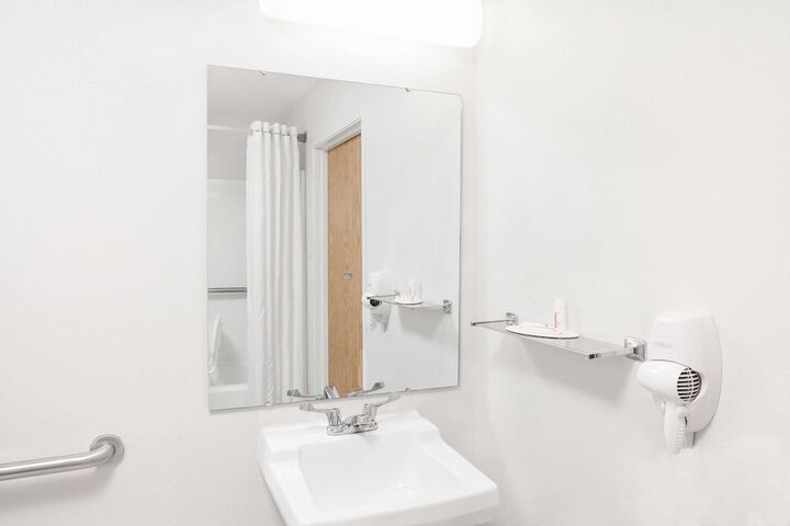 1 King Bed Mobility Accessible (6 of 12)