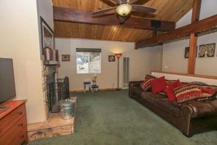 Room 18 of 32