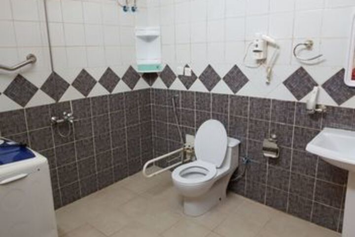 Room 5 of 25