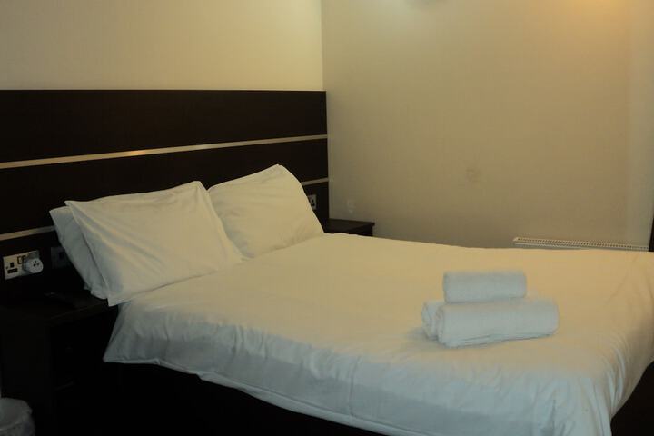 Room 12 of 72