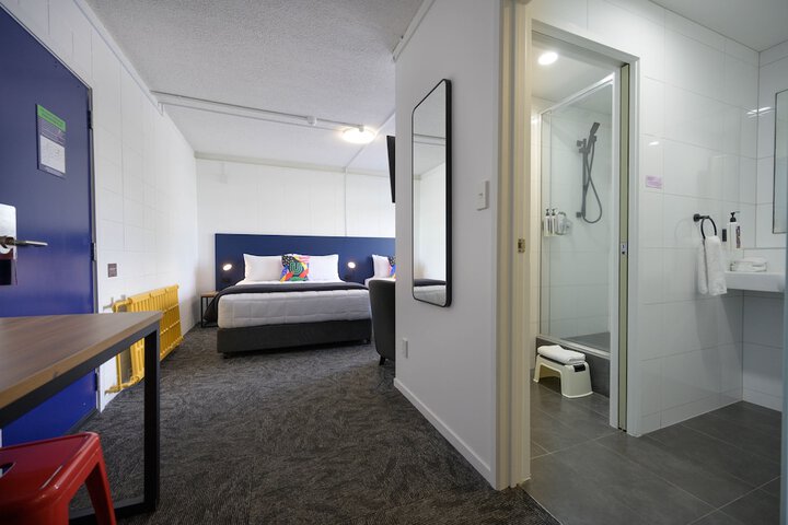 Room 67 of 165
