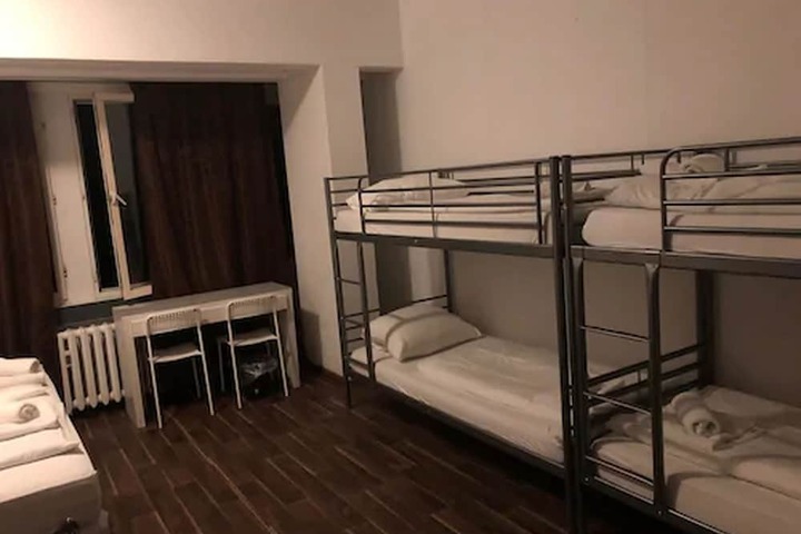 Room 26 of 150