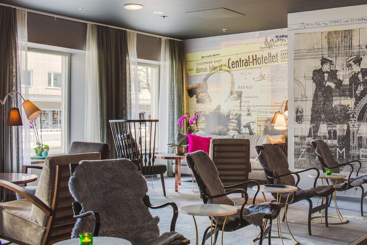 Guest Lobby