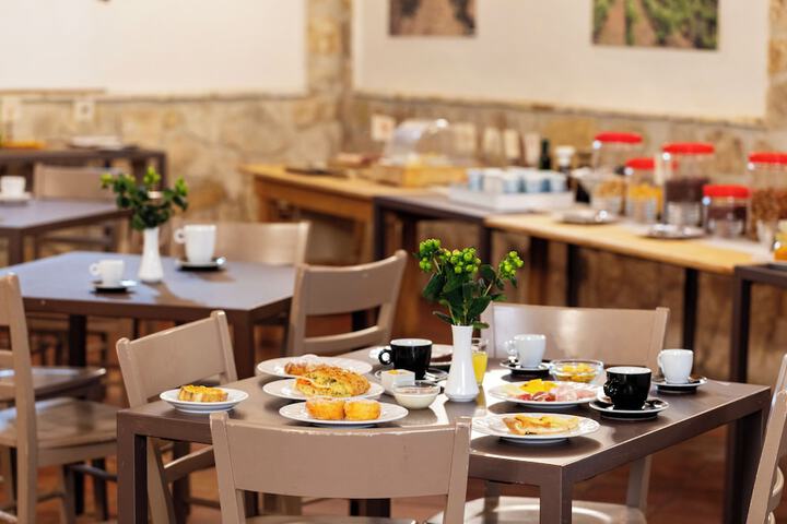 Breakfast/Coffee Service 61 of 70