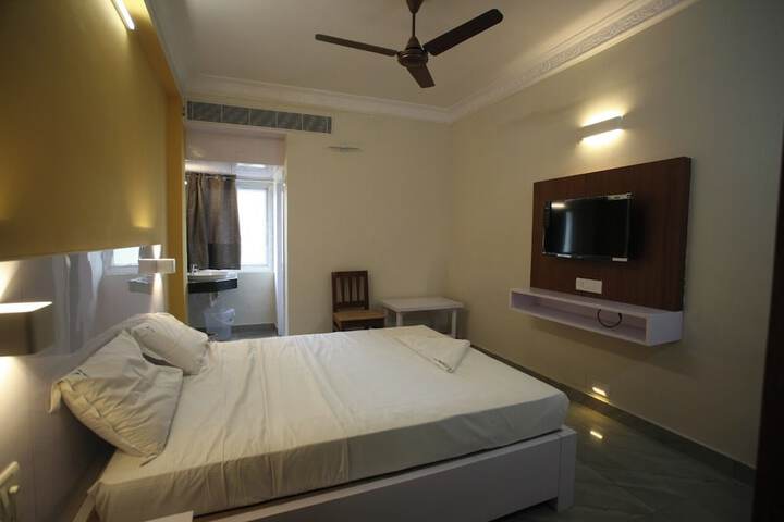 Hotel 6 of 10