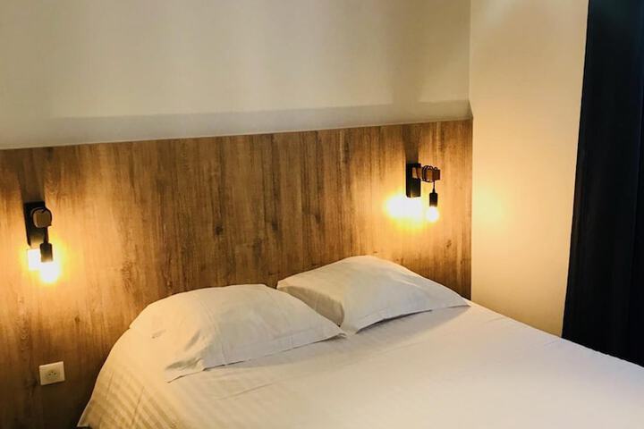Room 17 of 41