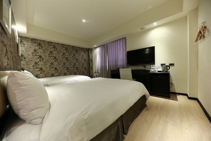 Room 14 of 62