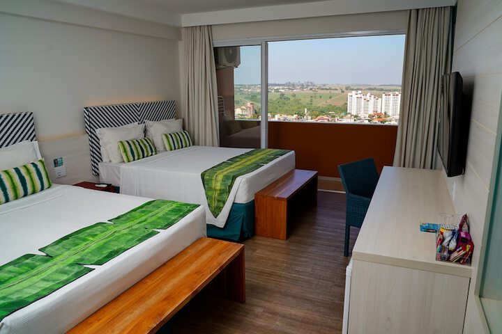 Room 30 of 99