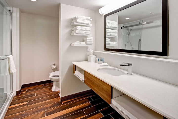 Room 21 of 41
