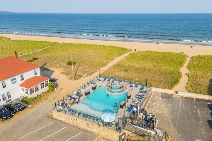 Image of Waves Oceanfront Resort