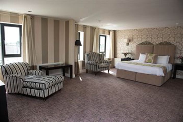 Room 17 of 42