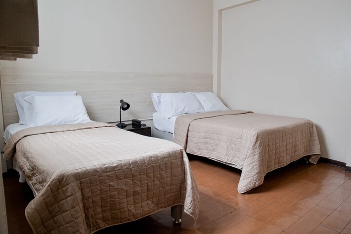 Room 22 of 94