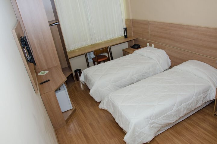 Room 5 of 36
