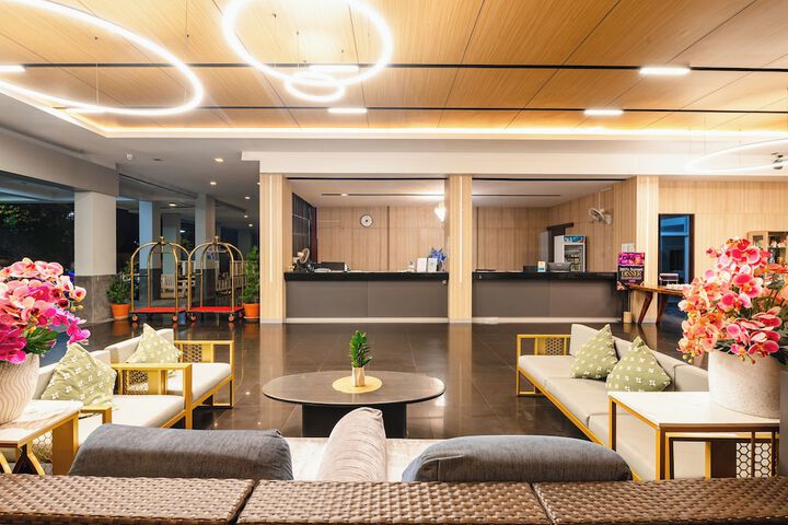 Hotel Interior 127 of 139