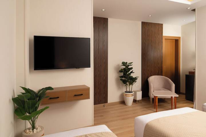 Room 30 of 35