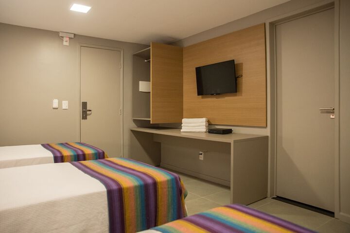 Room 18 of 48