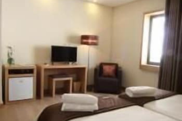 Room 14 of 32