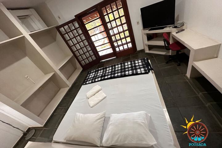 Room 3 of 21