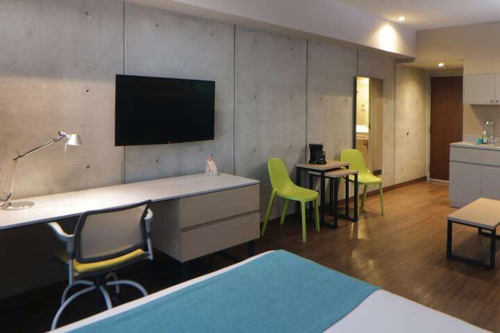 Room 38 of 104
